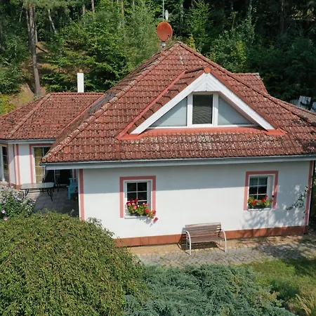 Haus Rotstejn 85 - Cesky Raj بيت للعطل